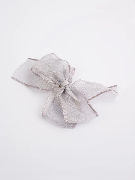 Bow With Heart Hair Clips